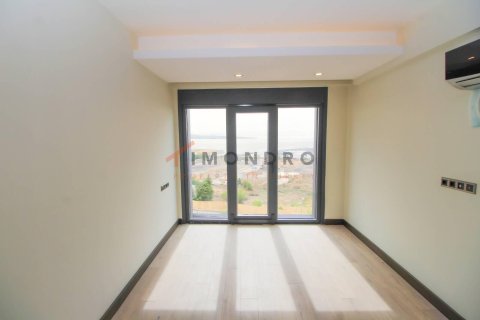 2+1 Apartment in Tuzla, Turkey No. 17097 12