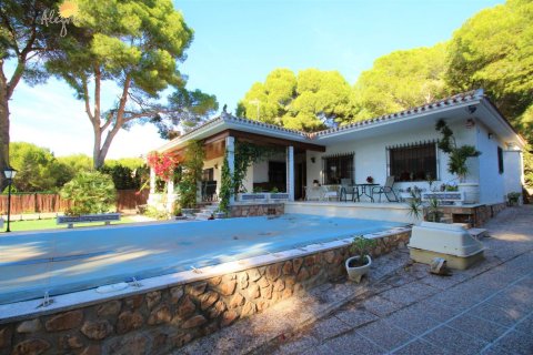 6 bedrooms Villa in Campoamor, Spain No. 25536 8