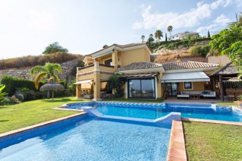 4 bedrooms House in Benahavis, Spain No. 25478 1