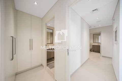 2 bedrooms Apartment in Burj Crown, UAE No. 6222 8