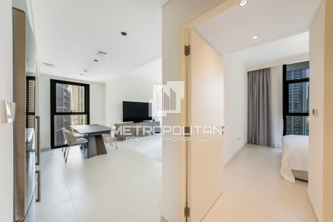 2 bedrooms Apartment in Burj Crown, UAE No. 6222 18