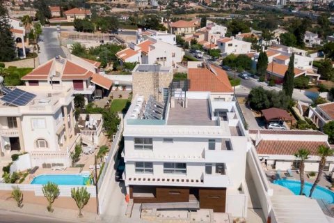 2 dormitorios Apartment en Germasogeia, Cyprus No. 65707 1