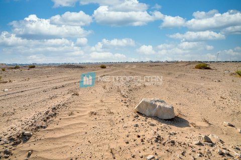 Земельный участок 1952.1м² в Халифа-Сити, ОАЭ №92867 6