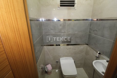 Квартира 6+1 в Стамбул, Турция №17525 3