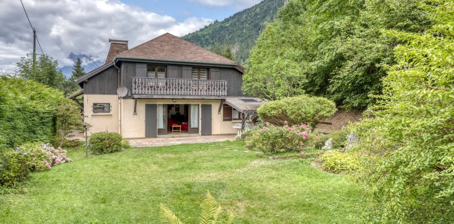 6 bedrooms House in Saint-Gervais-les-Bains, France No. 68647