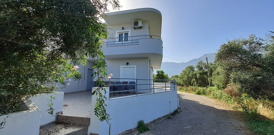 3 bedrooms Villa in Chania, Greece No. 23962