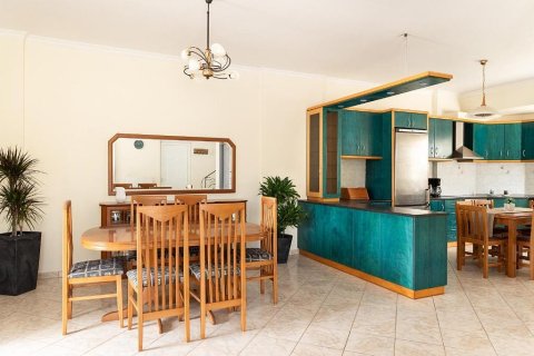 3 bedrooms Villa in Chania, Greece No. 23962 4