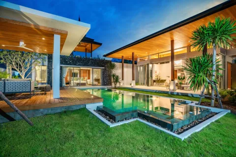 4 bedrooms Villa in Phuket, Thailand No. 2613 15