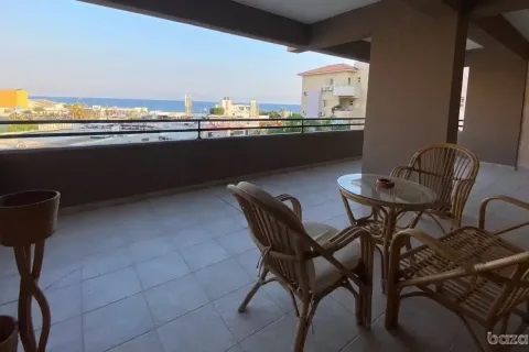 3 bedrooms Apartment in Germasogeia, Cyprus No. 32743 7