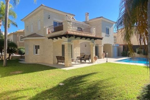 3 dormitorios Villa en Agios Tychonas, Cyprus No. 75070 2