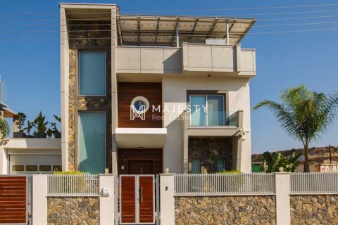 4 dormitorios Villa en Agios Tychonas, Cyprus No. 74883 17