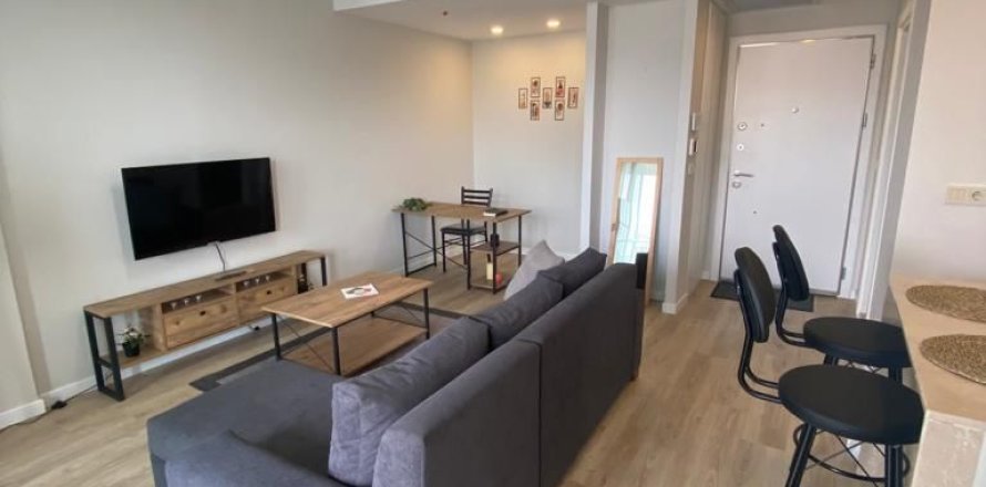 1+1 Apartment en Istanbul, Turkey No. 15342