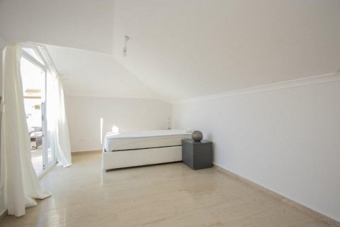 4 rooms Appartement à Konakli, Turkey No. 18071 1