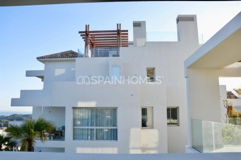 2 chambres Appartement à Benahavis, Spain No. 26642 24