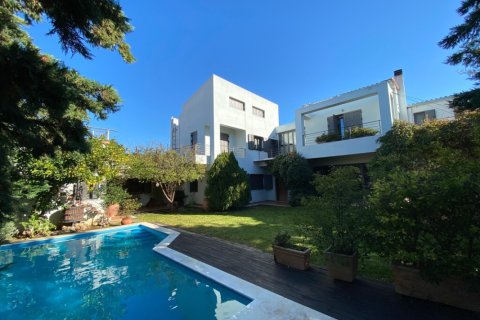 4 bedrooms Villa in Athens, Greece No. 51571 1