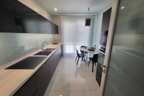 2+1 Apartment in Bueyuekcekmece, Turkey No. 22109 9