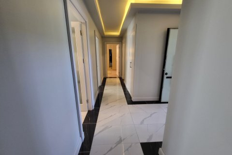 2+1 Apartment in Bueyuekcekmece, Turkey No. 22109 2