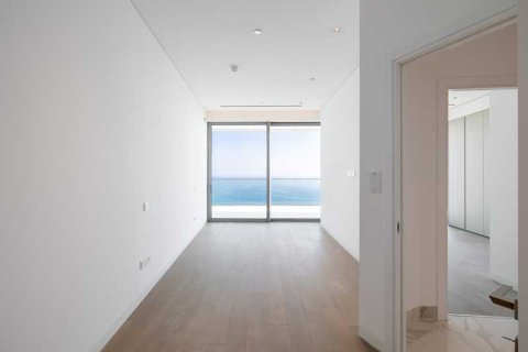 3 bedrooms Apartment in Limassol, Cyprus No. 77396 11