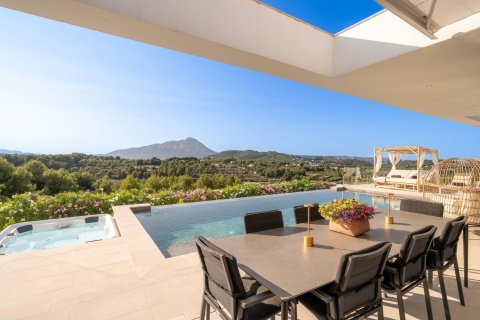 3 bedrooms Villa in Javea, Spain No. 26941 3