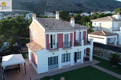 4 bedrooms Villa in Finestrat, Spain No. 26939 24