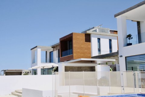 4 bedrooms Villa in Paphos, Cyprus No. 37734 2