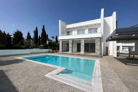 5 bedrooms House in Protaras, Cyprus No. 30239 2