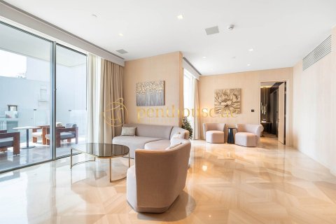 Квартира с 2 спальнями в FIVE Palm Jumeirah, ОАЭ №8062 11