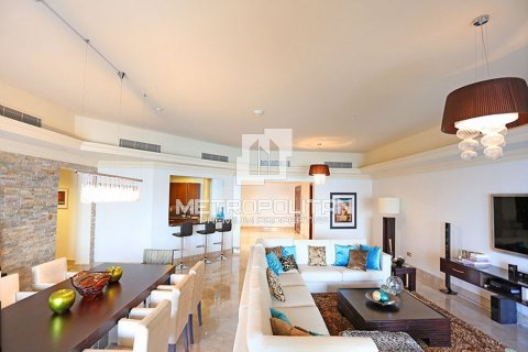 3 bedrooms Apartment in Palm Jumeirah, UAE No. 8085 2