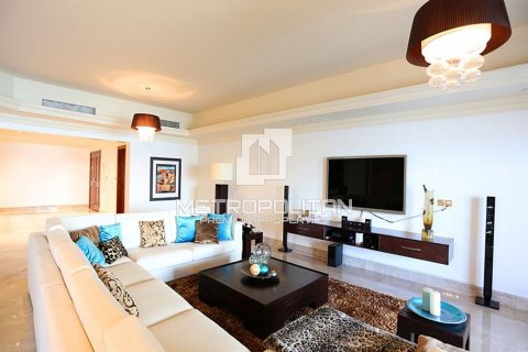 3 bedrooms Apartment in Palm Jumeirah, UAE No. 8085 6