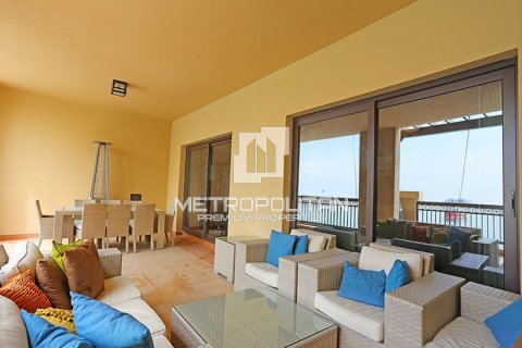 3 bedrooms Apartment in Palm Jumeirah, UAE No. 8085 4