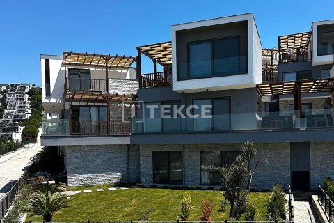 3+1 Villa in Milas, Turkey No. 69891 1