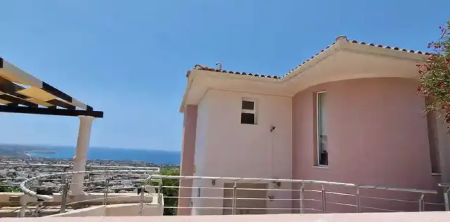 5 bedrooms Villa in Pegeia, Cyprus No. 30418