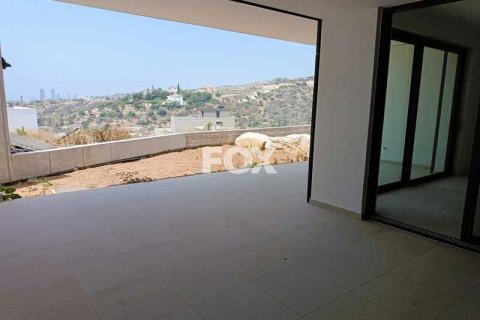 3 bedrooms Apartment in Agios Tychonas, Cyprus No. 70152 1