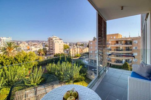 2 dormitorios Apartment en Limassol, Cyprus No. 65873 8