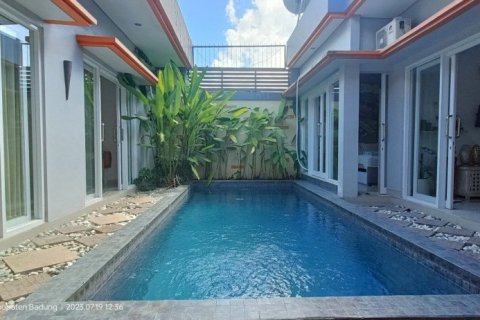 3 bedrooms Villa in Jimbaran, Indonesia No. 22718 1