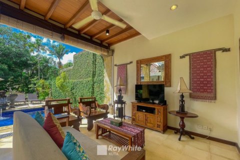 3 bedrooms Villa in Seminyak, Indonesia No. 22672 5