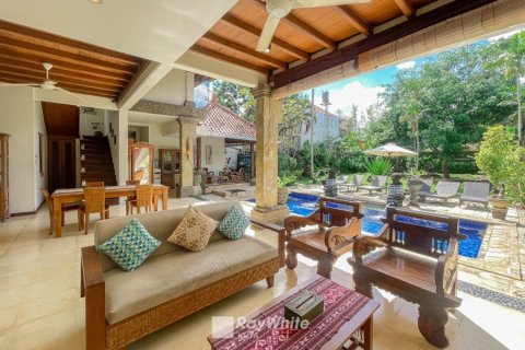 3 bedrooms Villa in Seminyak, Indonesia No. 22672 1