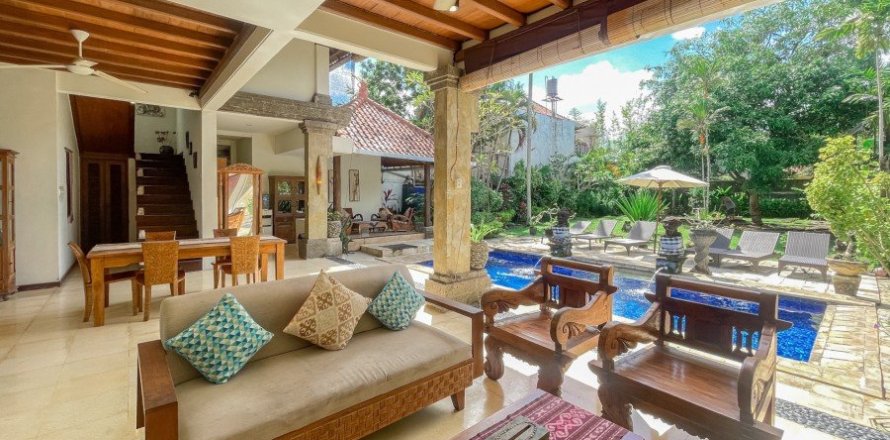 3 bedrooms Villa in Seminyak, Indonesia No. 22672