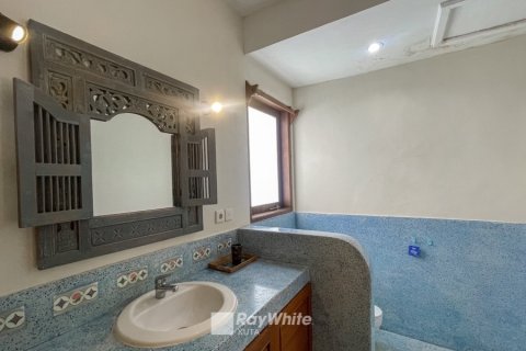 3 bedrooms Villa in Seminyak, Indonesia No. 22672 14