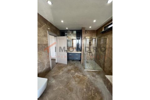 6+1 Villa à Bueyuekcekmece, Turkey No. 20225 20