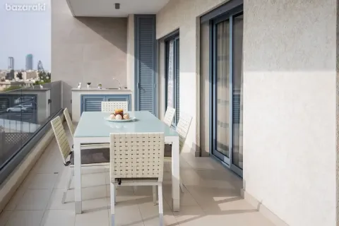 3 dormitorios Apartment en Mouttagiaka, Cyprus No. 33443 15