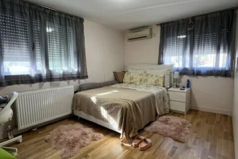 5 bedrooms Apartment in Athens, Greece No. 52863 5