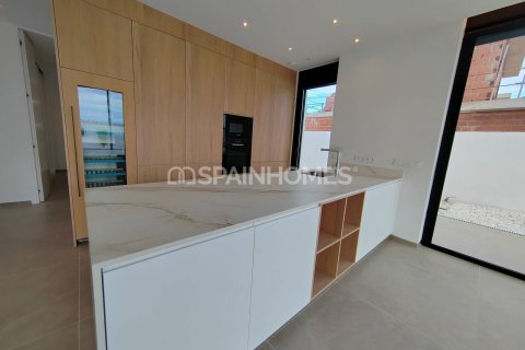 4 bedrooms Villa in Alicante, Spain No. 52858 26