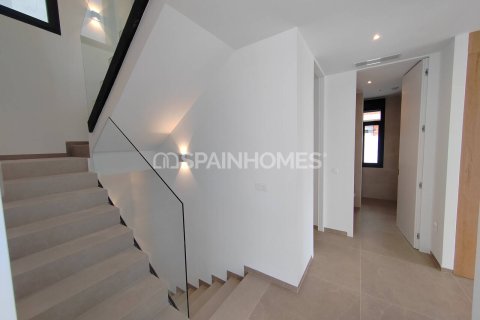 4 bedrooms Villa in Alicante, Spain No. 52858 19