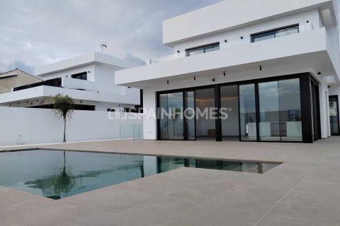 4 bedrooms Villa in Alicante, Spain No. 52858 8