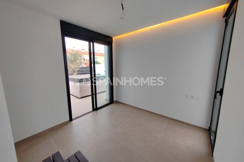 4 bedrooms Villa in Alicante, Spain No. 52858 28