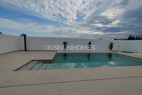 4 bedrooms Villa in Alicante, Spain No. 52858 14