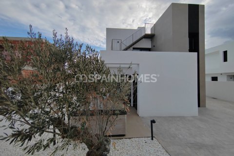 4 bedrooms Villa in Alicante, Spain No. 52858 4