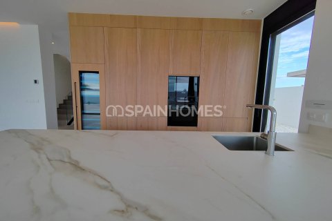 4 bedrooms Villa in Alicante, Spain No. 52858 24