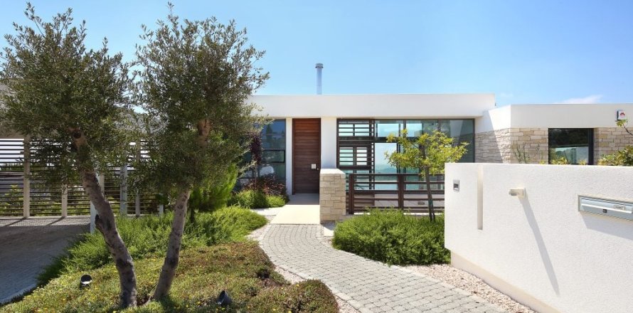 3 bedrooms Villa in Tsada, Cyprus No. 37460